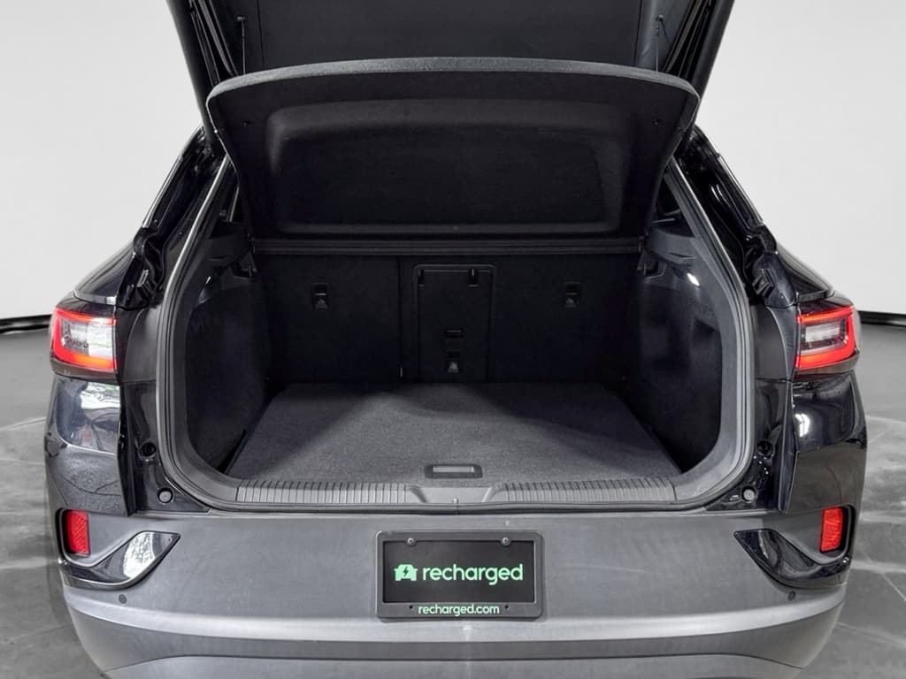 2023 Volkswagen ID.4 view 25