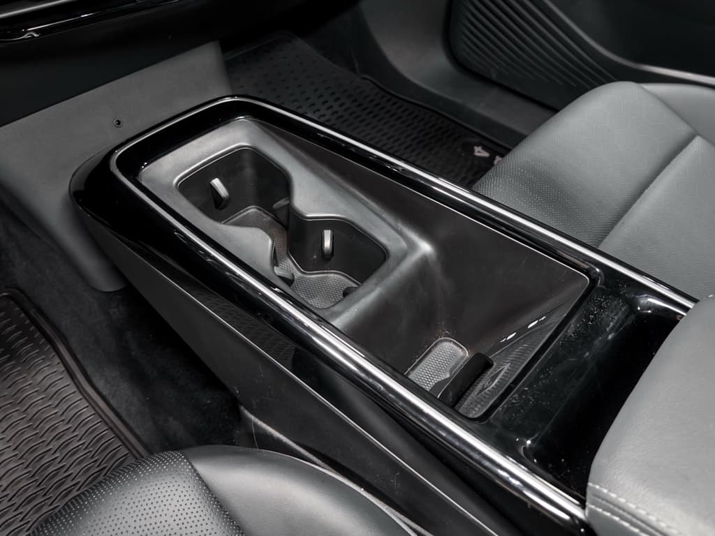 2023 Volkswagen ID.4 view 19