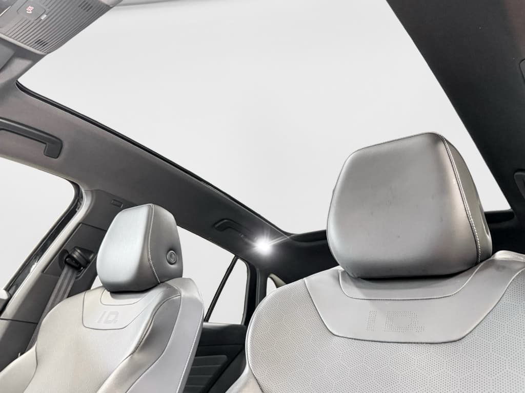 2023 Volkswagen ID.4 view 24