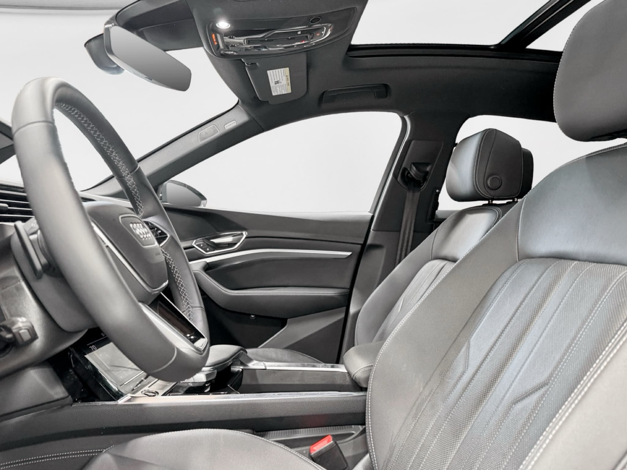 2024 Audi Q8 Sportback e-tron view 19
