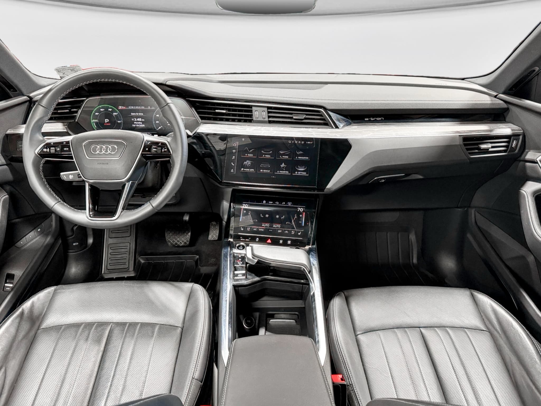 2024 Audi Q8 Sportback e-tron view 18
