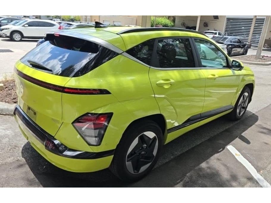 2024 Hyundai Kona view 3