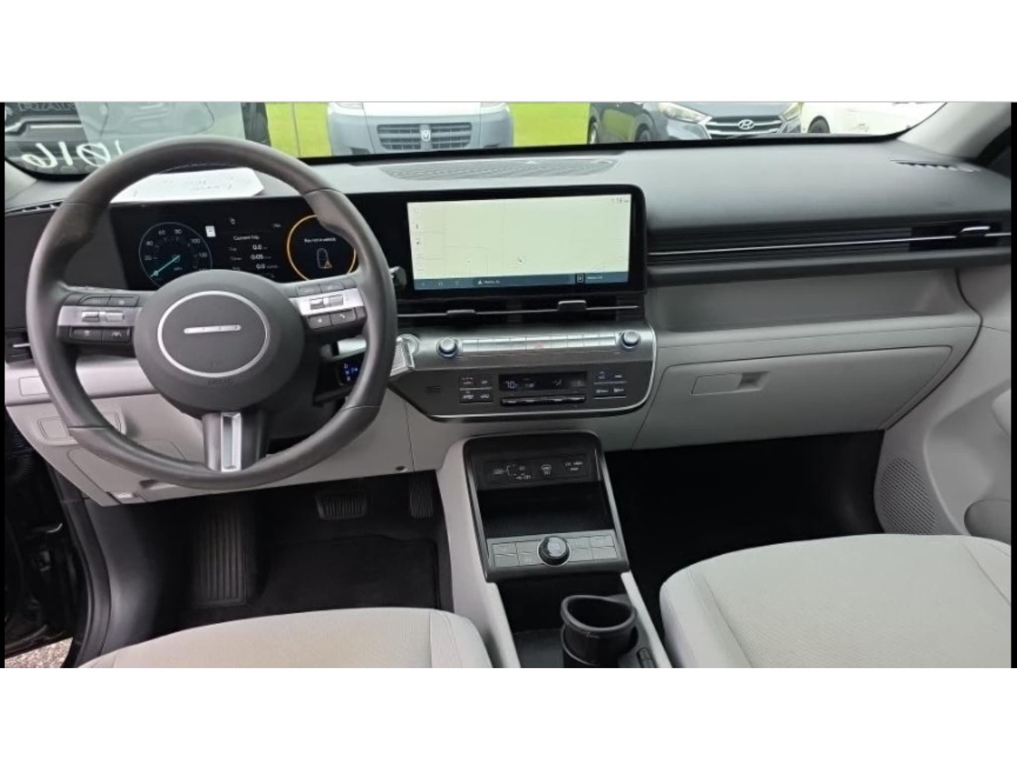 2024 Hyundai Kona view 5