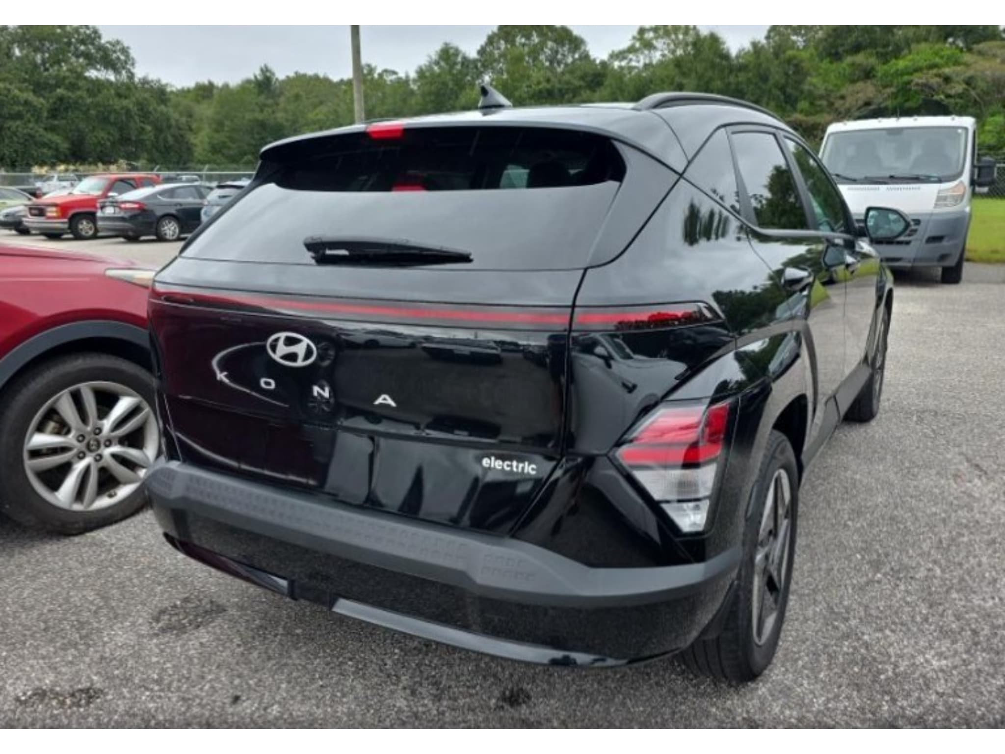 2024 Hyundai Kona view 3