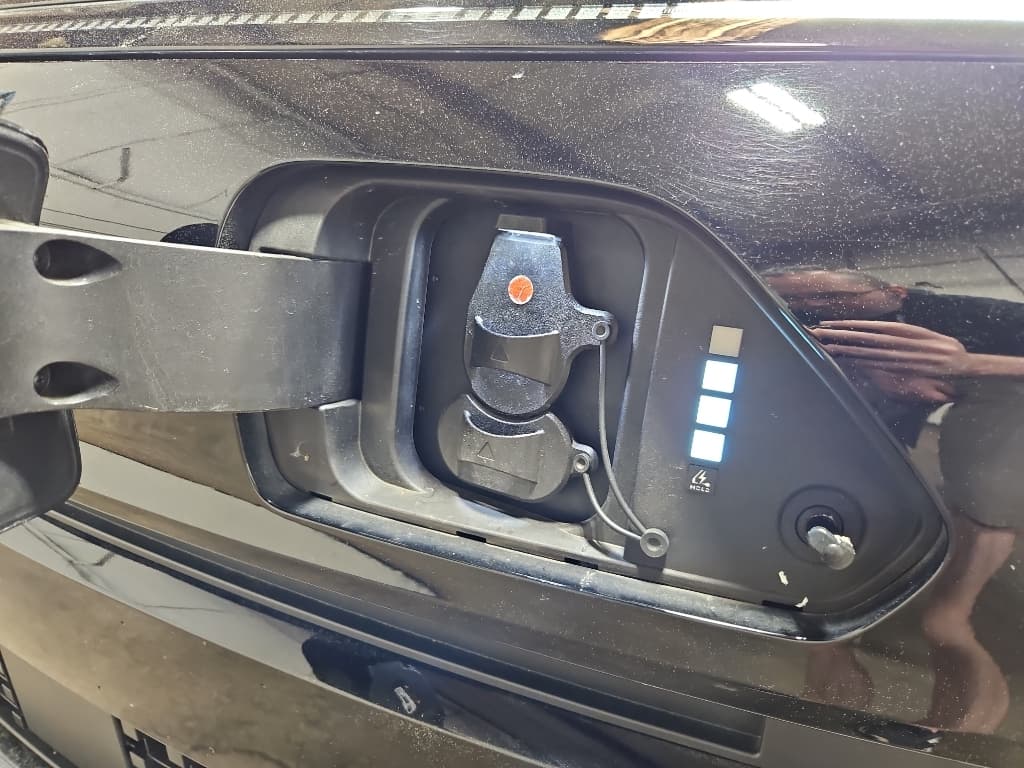 2024 Hyundai Kona view 5