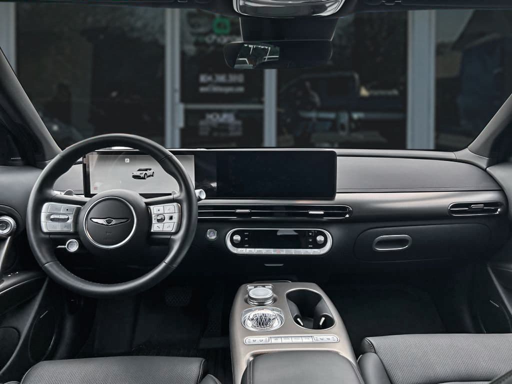 2023 Genesis GV60 view 14