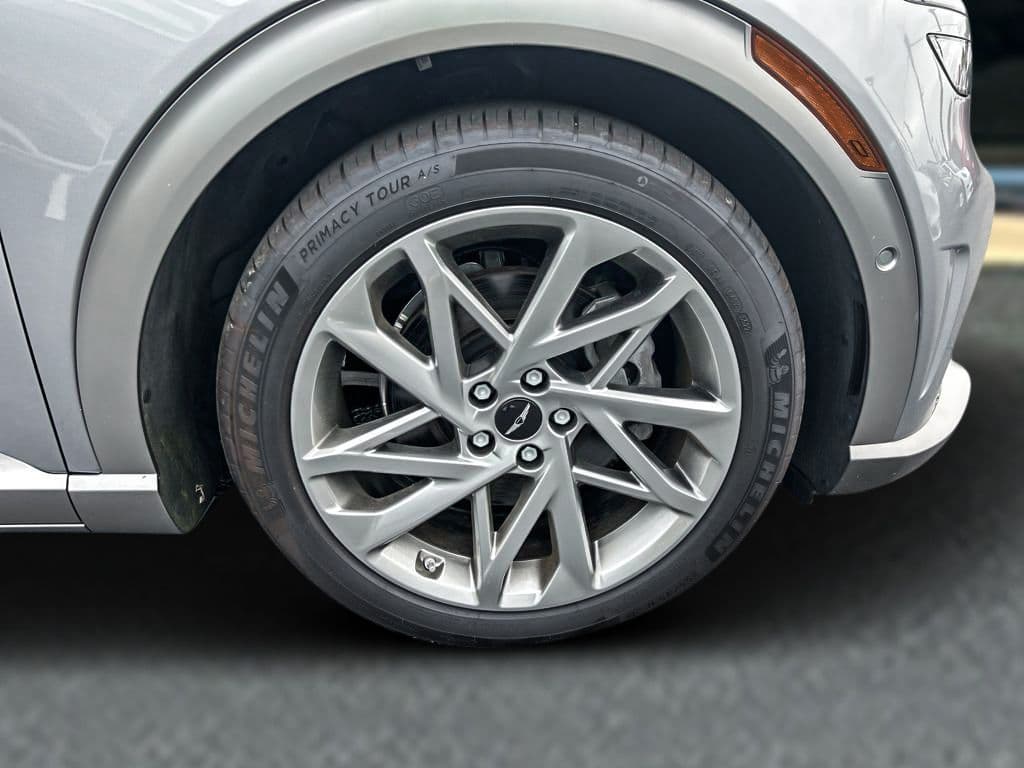 2023 Genesis GV60 view 29