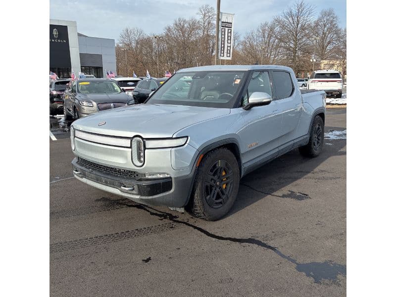 2022 Rivian R1T view 1