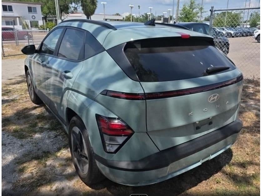 2024 Hyundai Kona view 3