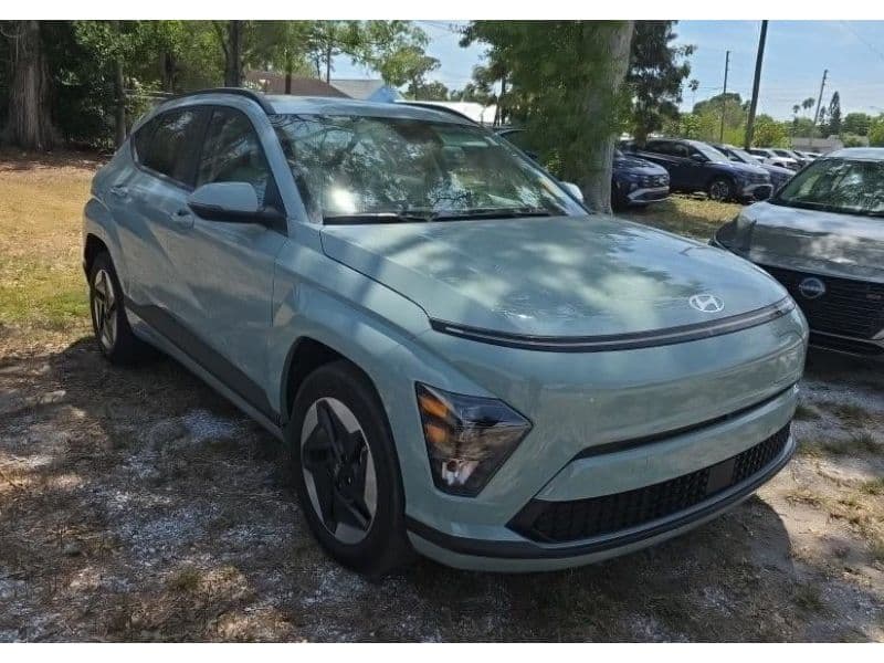 2024 Hyundai Kona view 4