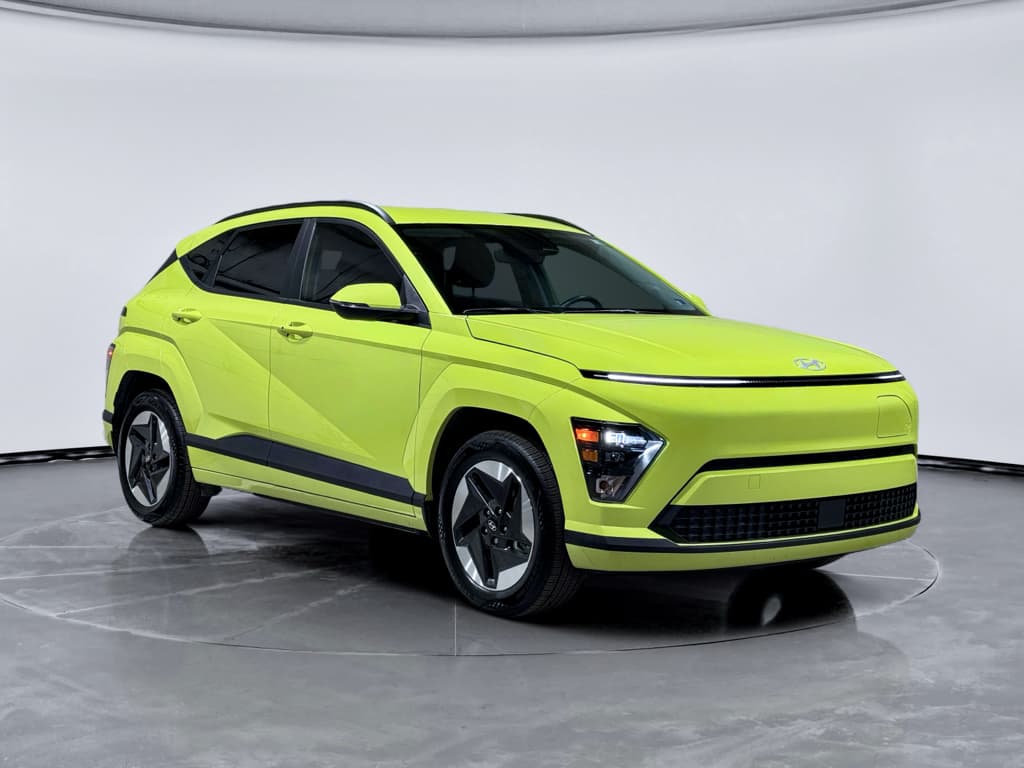 2024 Hyundai Kona view 4