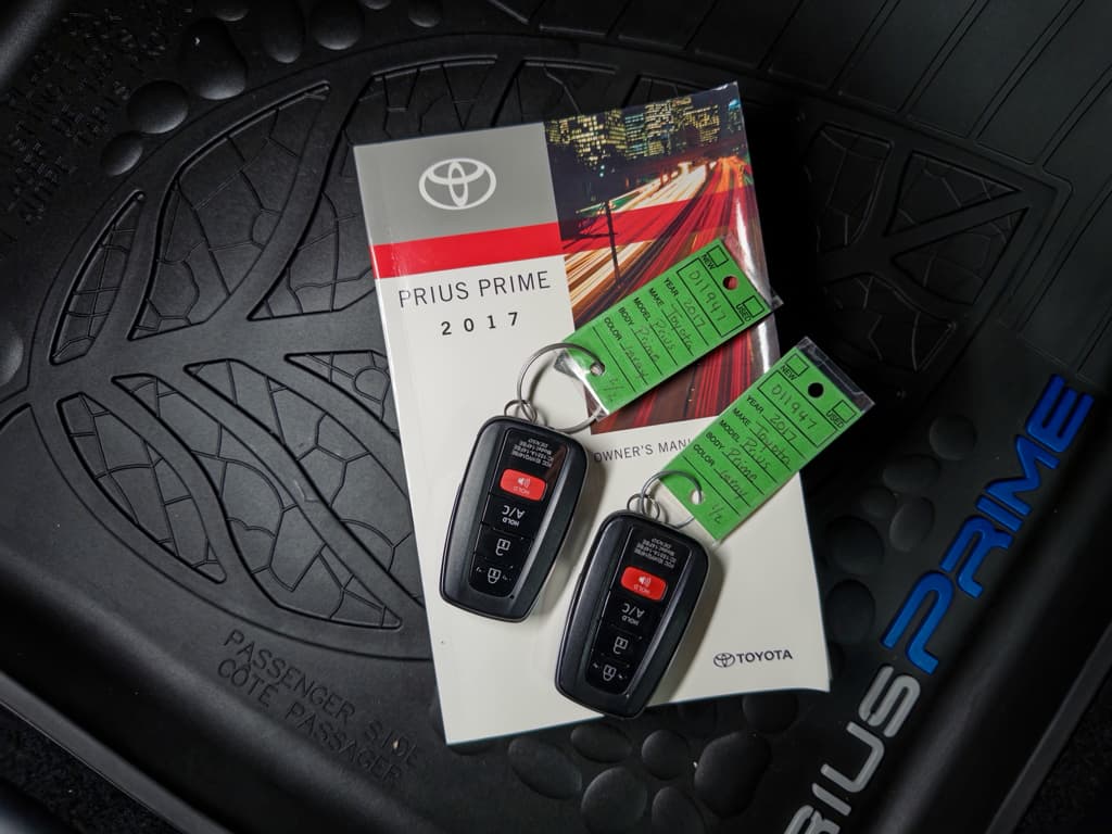 2017 Toyota Prius Prime view 24