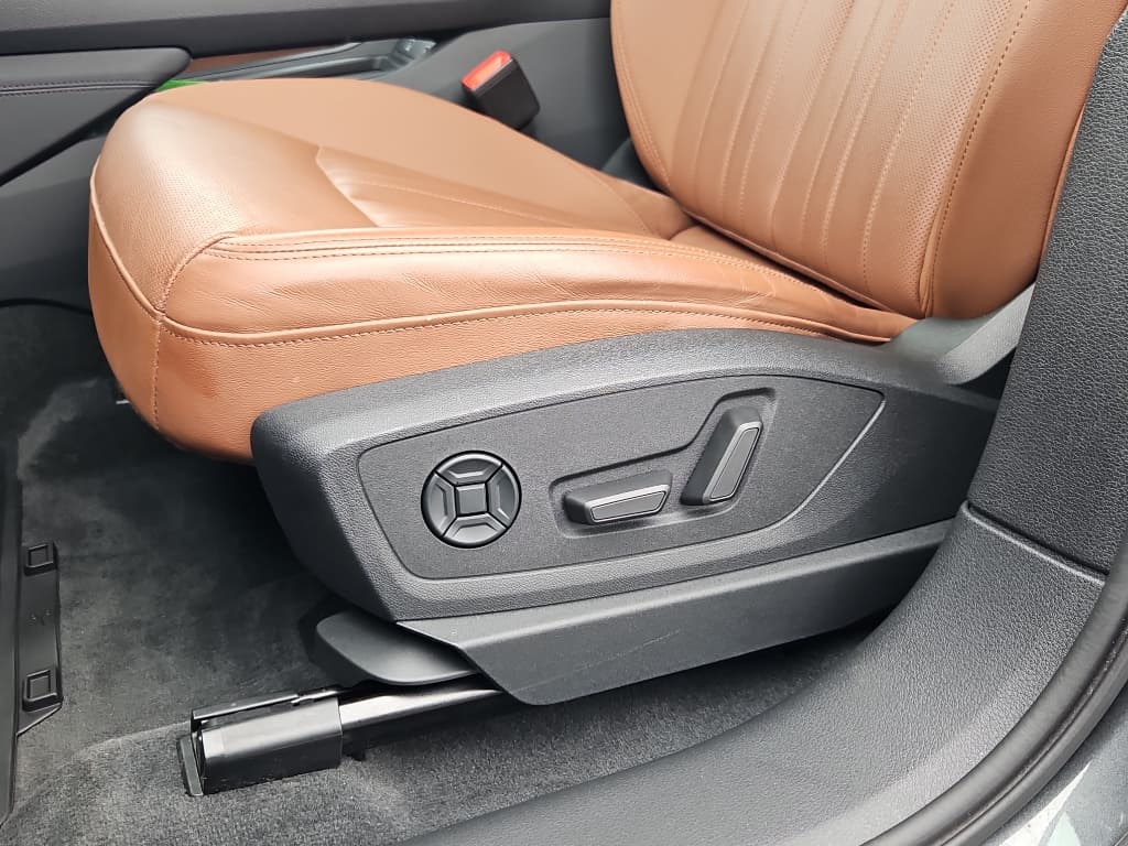 2021 Audi e-tron Sportback view 7