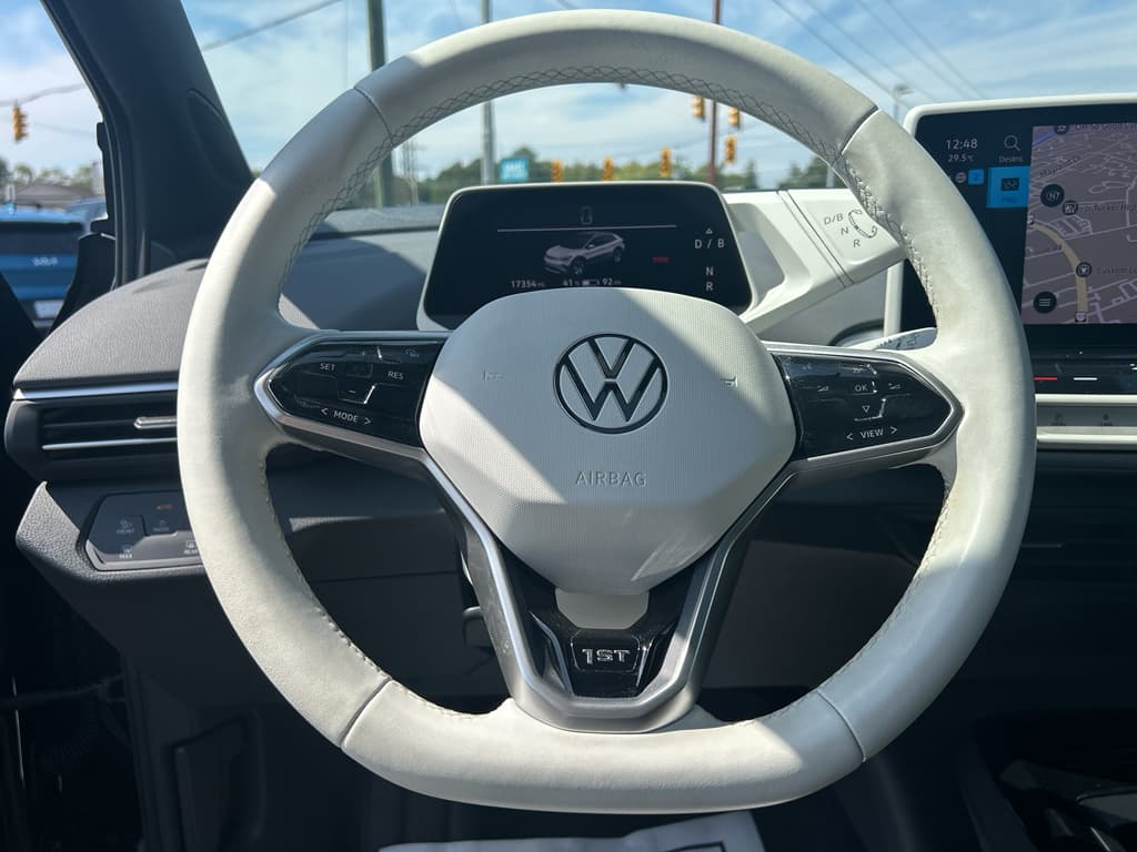2021 Volkswagen ID.4 view 7