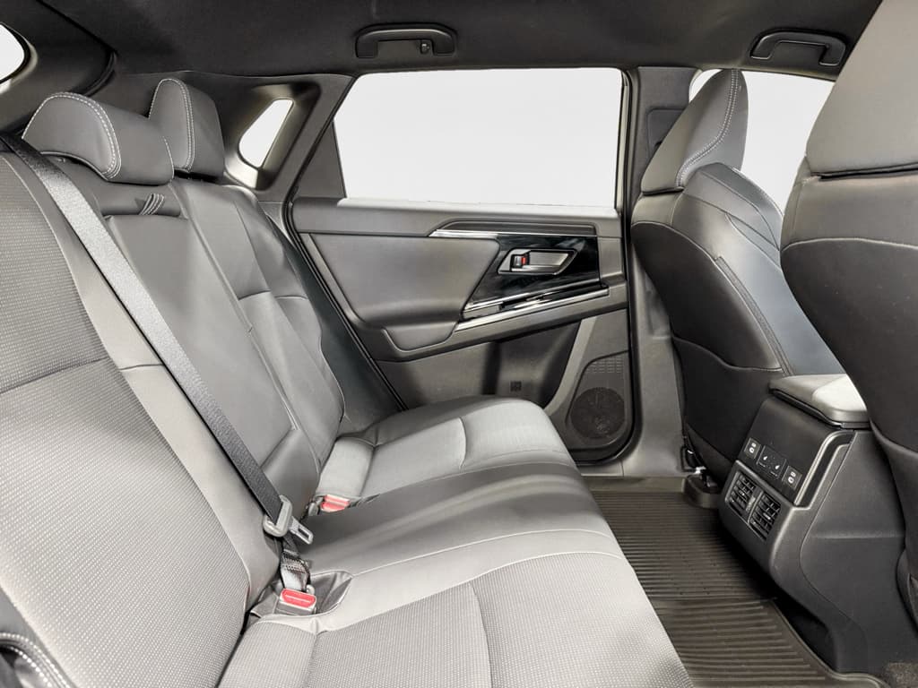 2023 Subaru Solterra view 20