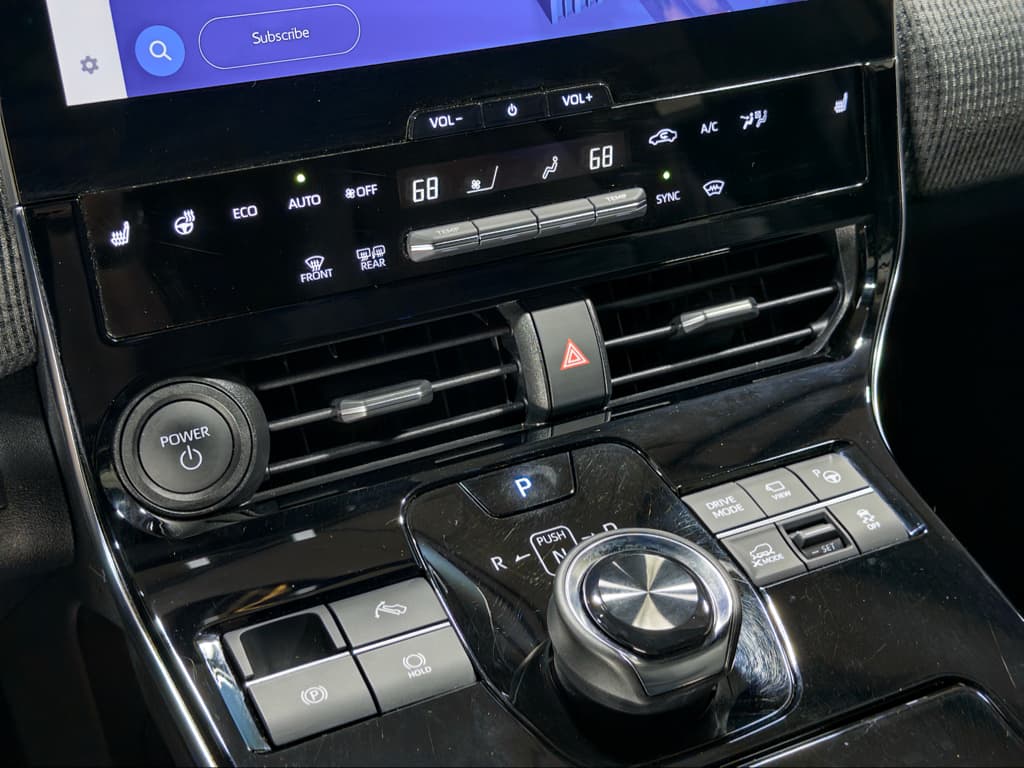2023 Subaru Solterra view 14