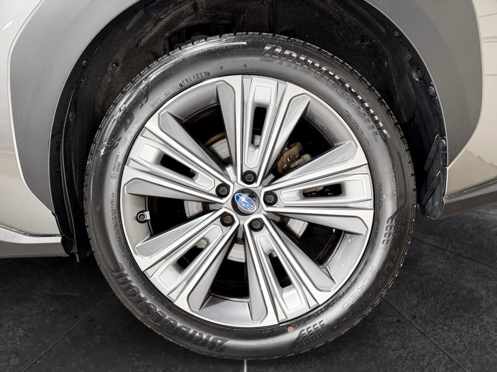 2023 Subaru Solterra view 29