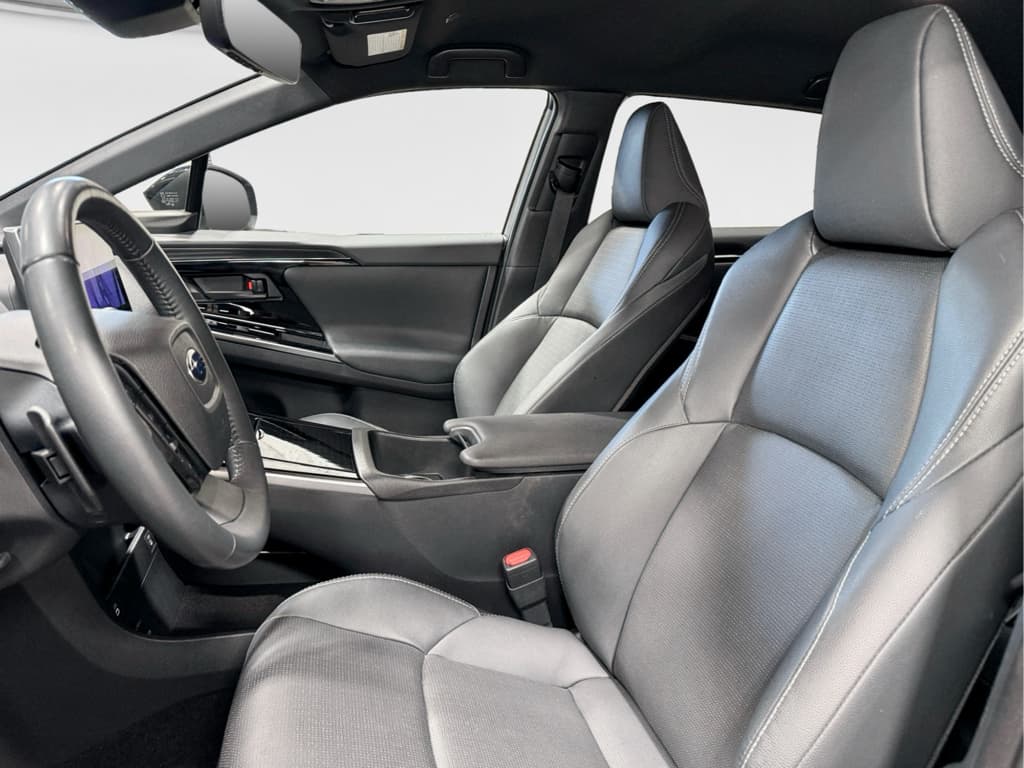 2023 Subaru Solterra view 16