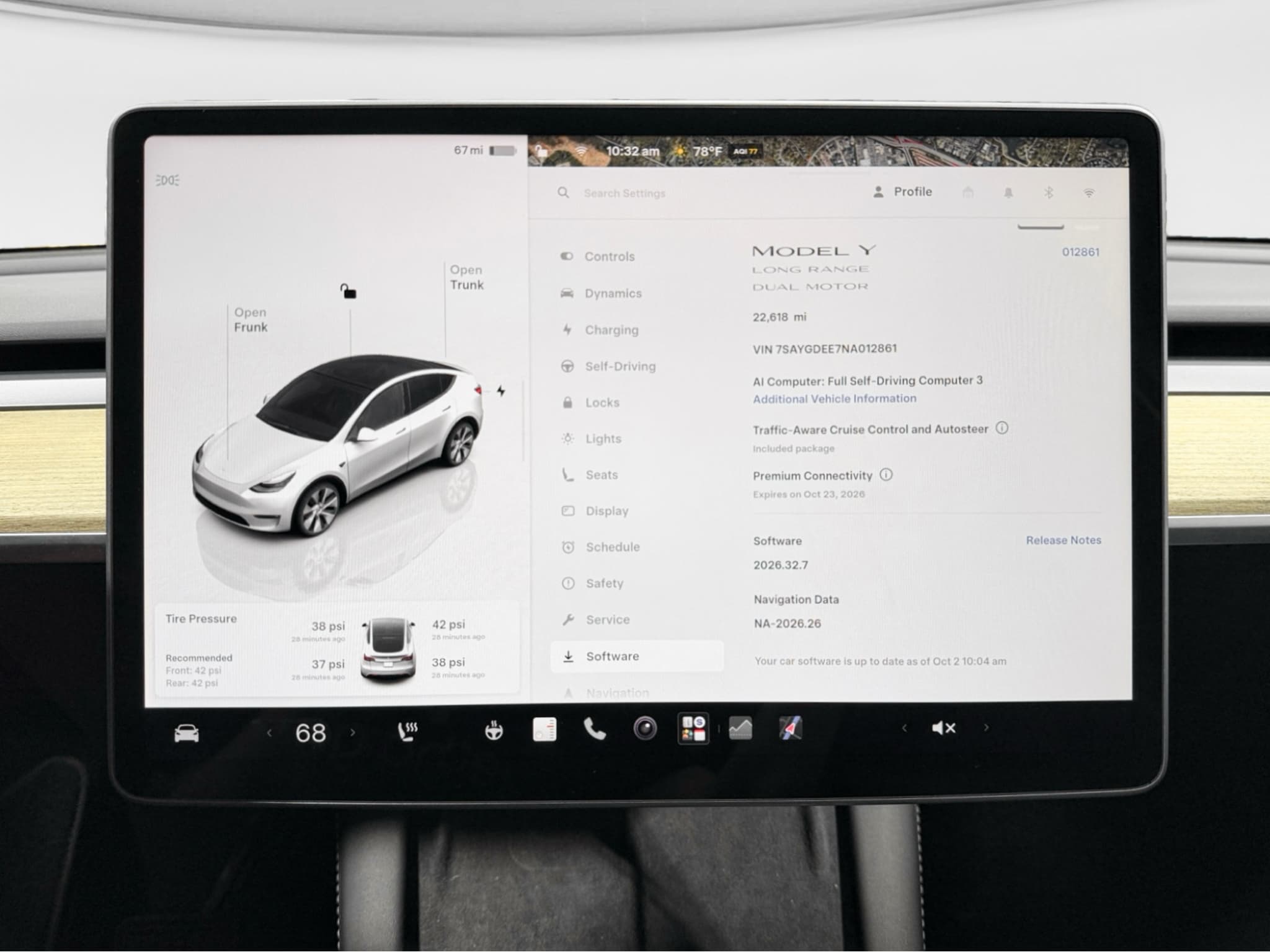 2022 Tesla Model Y view 10