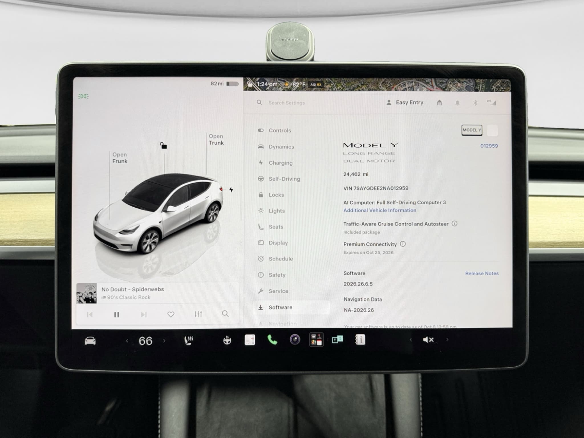 2022 Tesla Model Y view 11