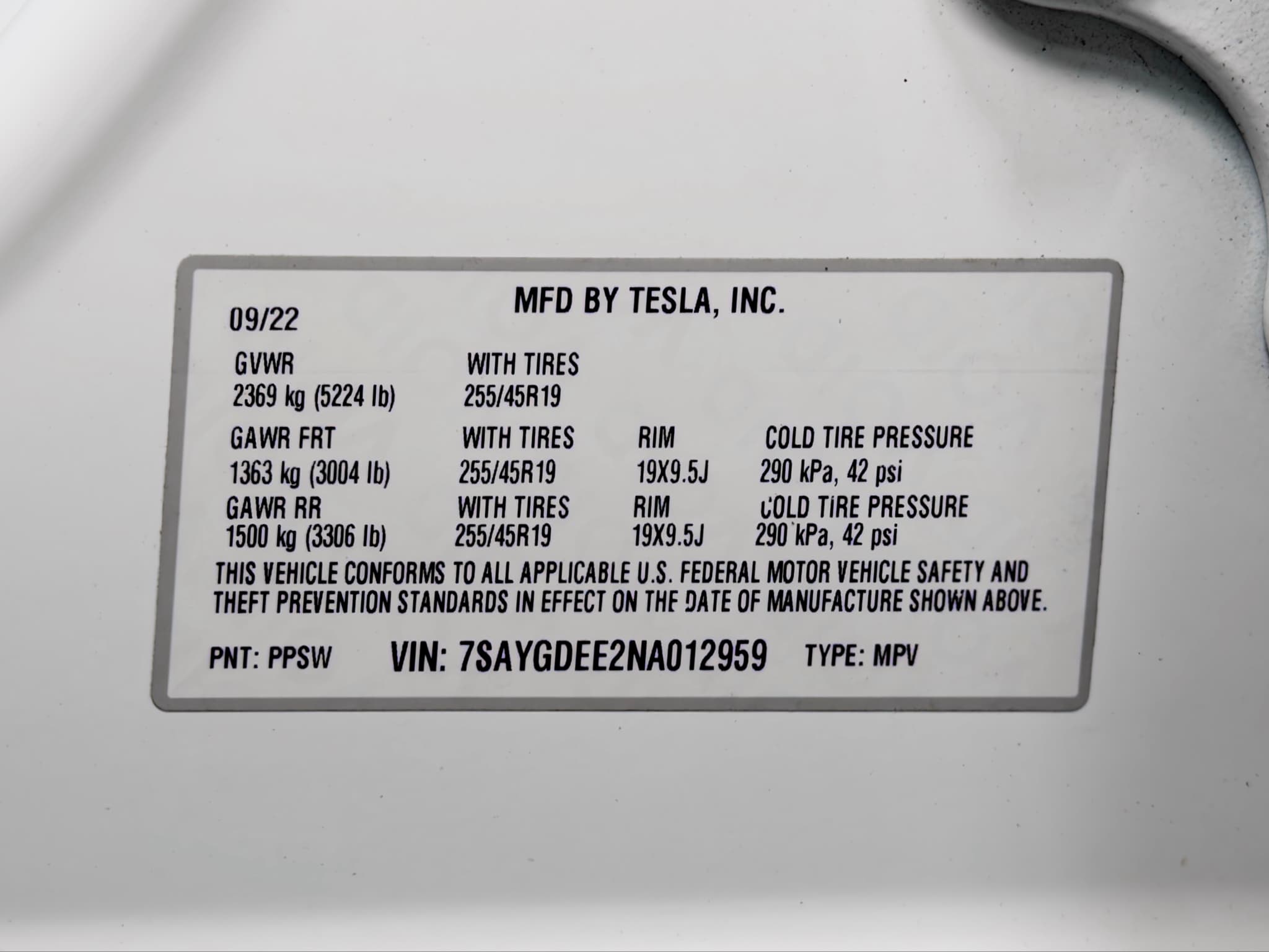 2022 Tesla Model Y view 28