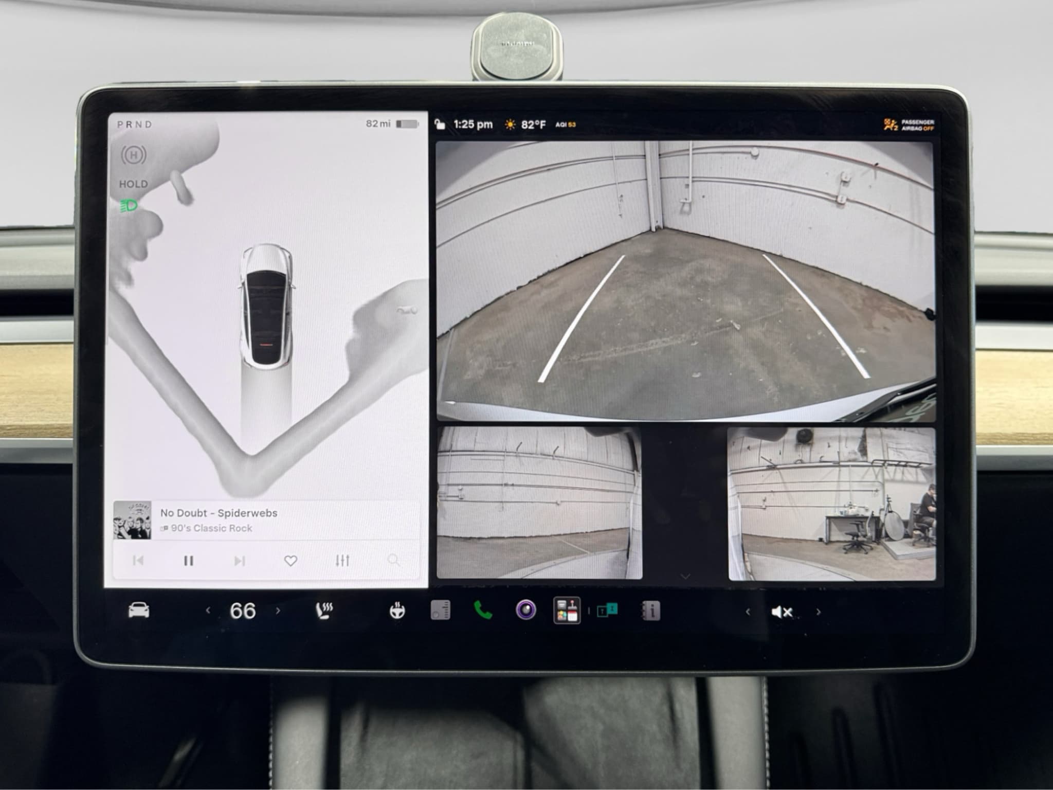 2022 Tesla Model Y view 14