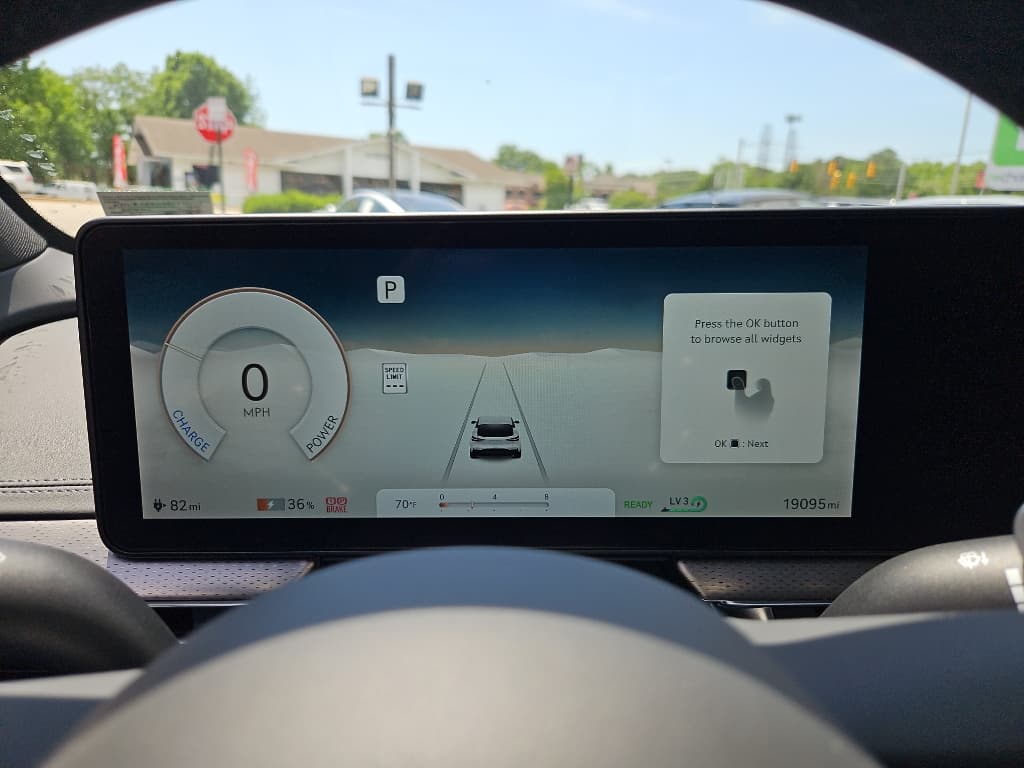 2023 Genesis GV60 view 9