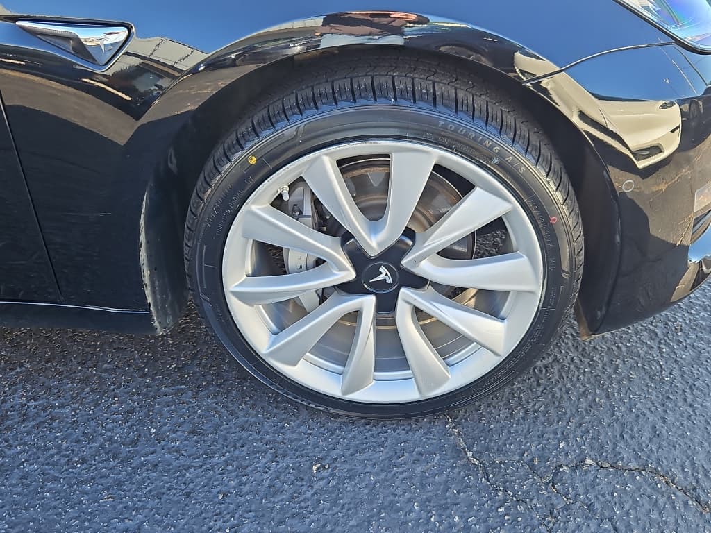 2018 Tesla Model 3 view 31