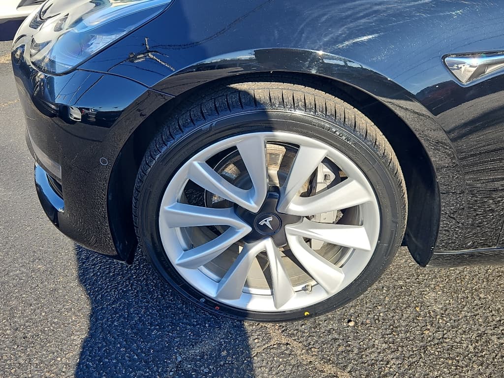 2018 Tesla Model 3 view 25