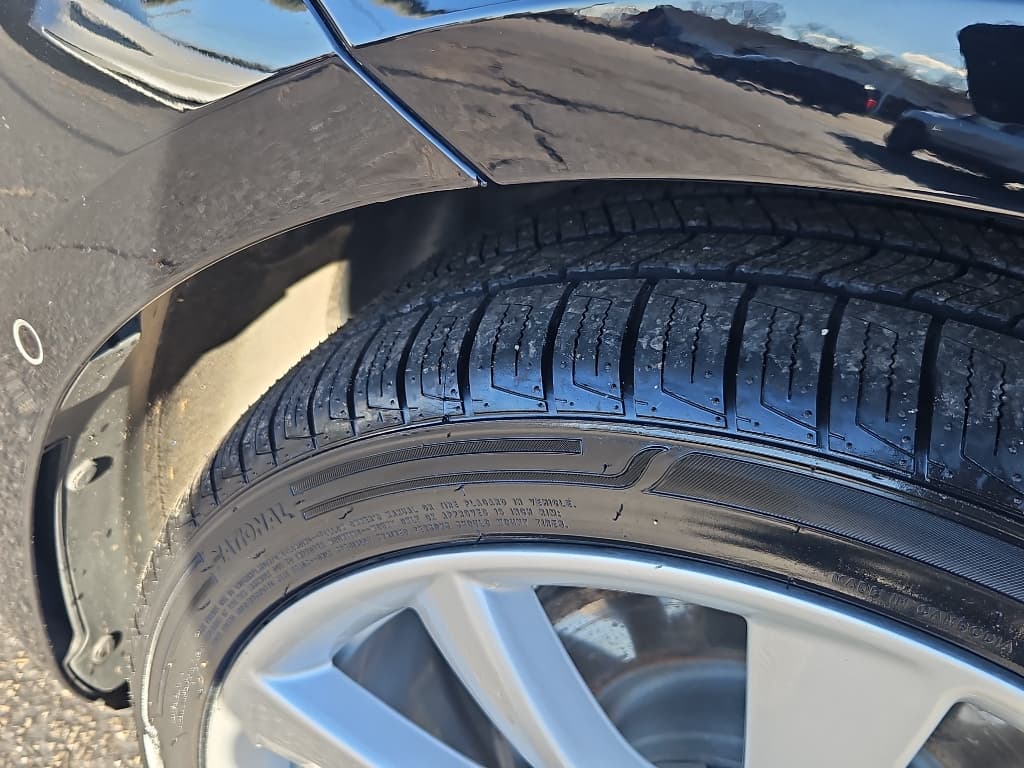 2018 Tesla Model 3 view 26