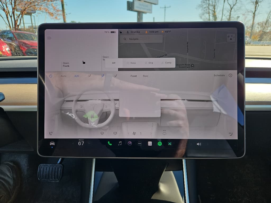 2018 Tesla Model 3 view 9