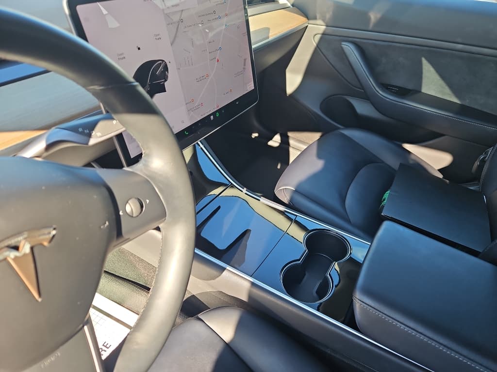 2018 Tesla Model 3 view 16