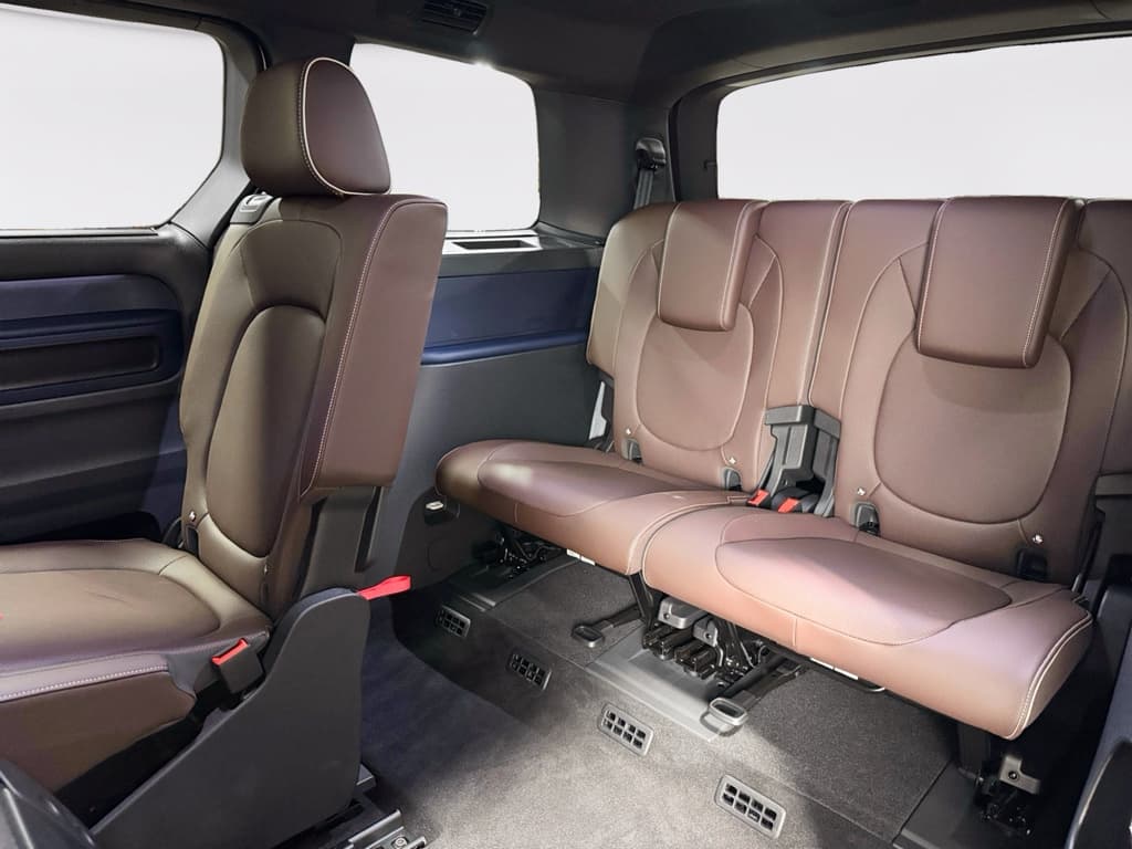 2025 Volkswagen ID.Buzz view 22