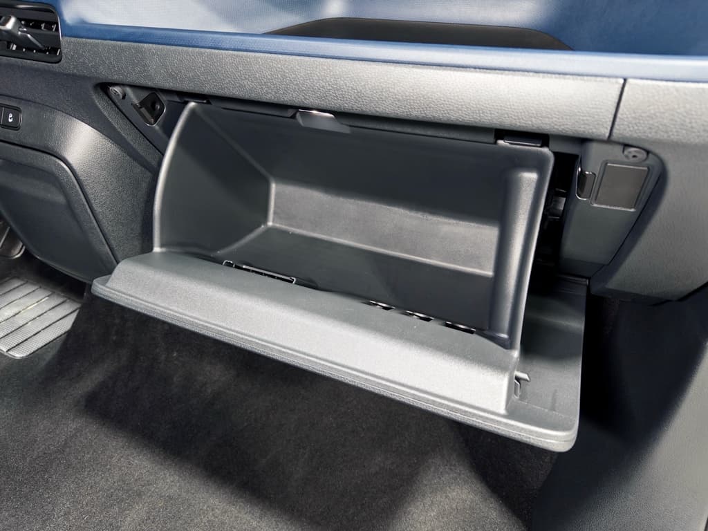 2025 Volkswagen ID.Buzz view 19