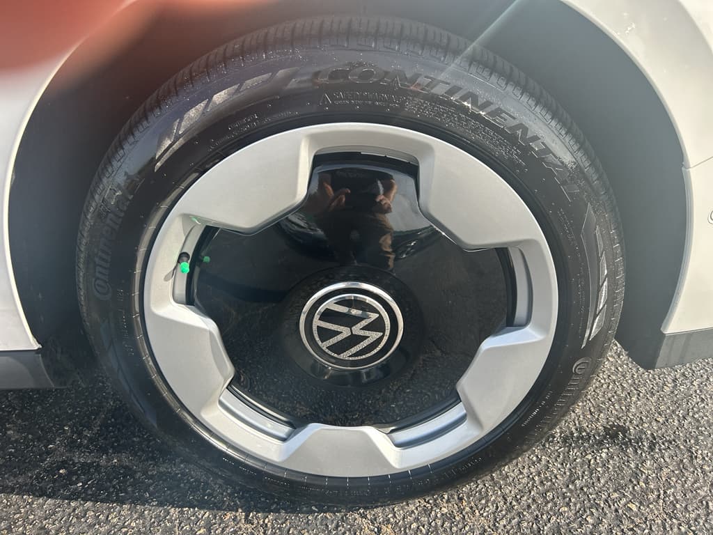 2025 Volkswagen ID.Buzz view 29