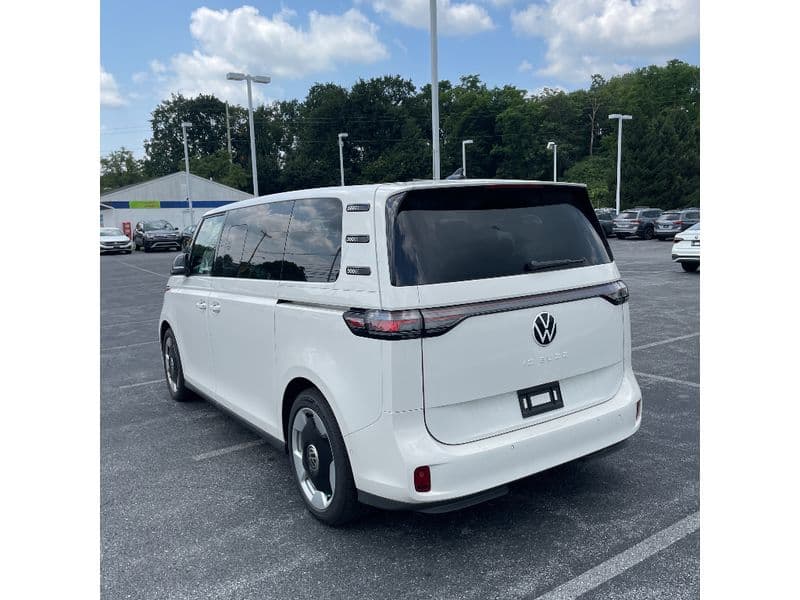 2025 Volkswagen ID.Buzz view 2