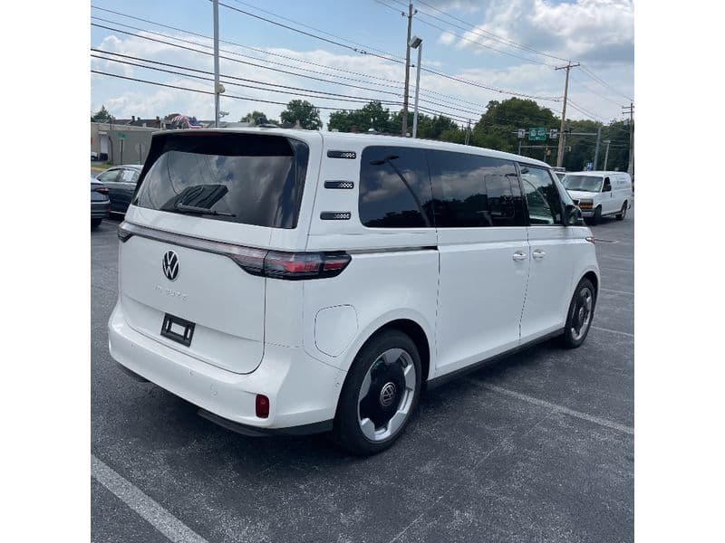 2025 Volkswagen ID.Buzz view 3