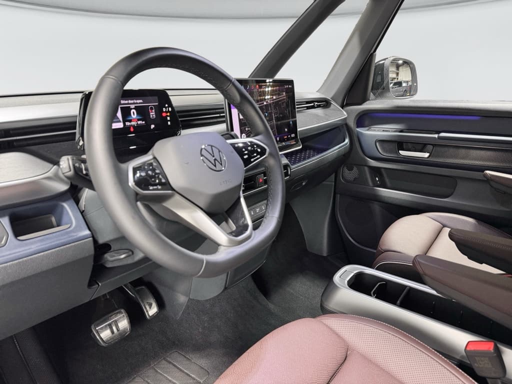 2025 Volkswagen ID.Buzz view 17