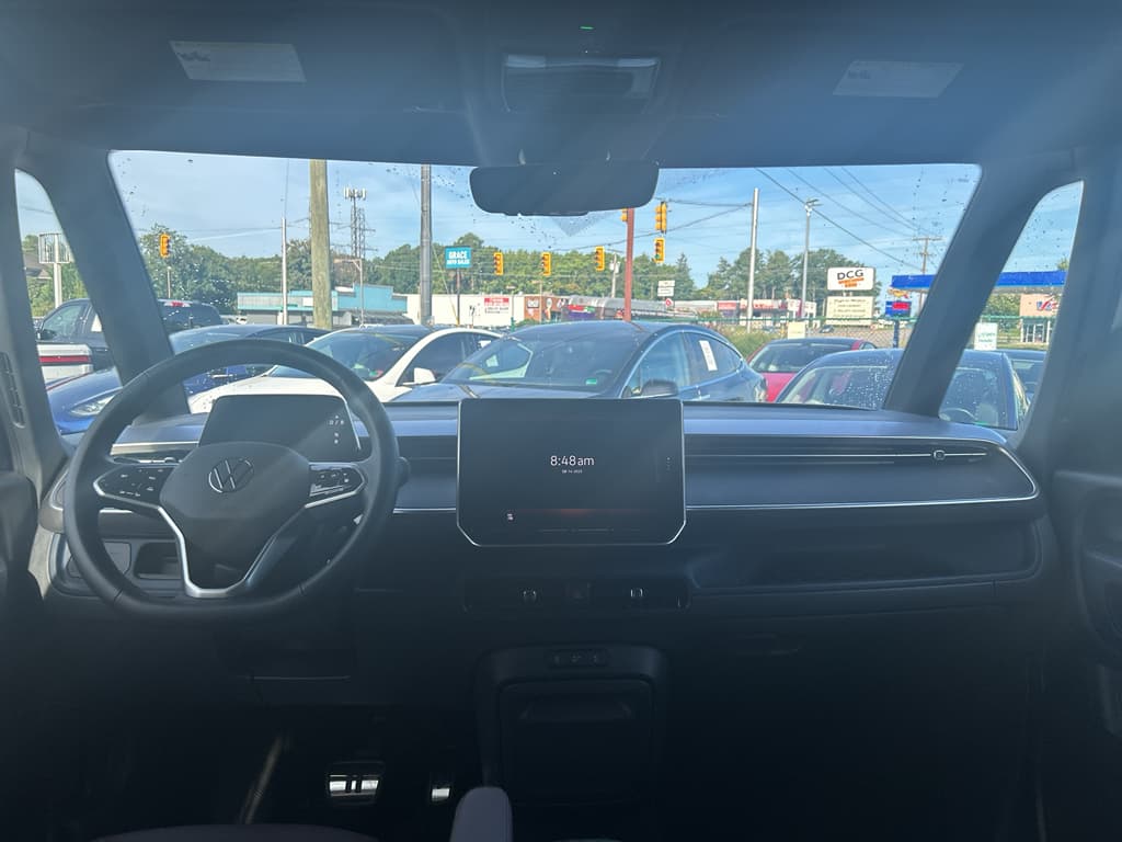2025 Volkswagen ID.Buzz view 14