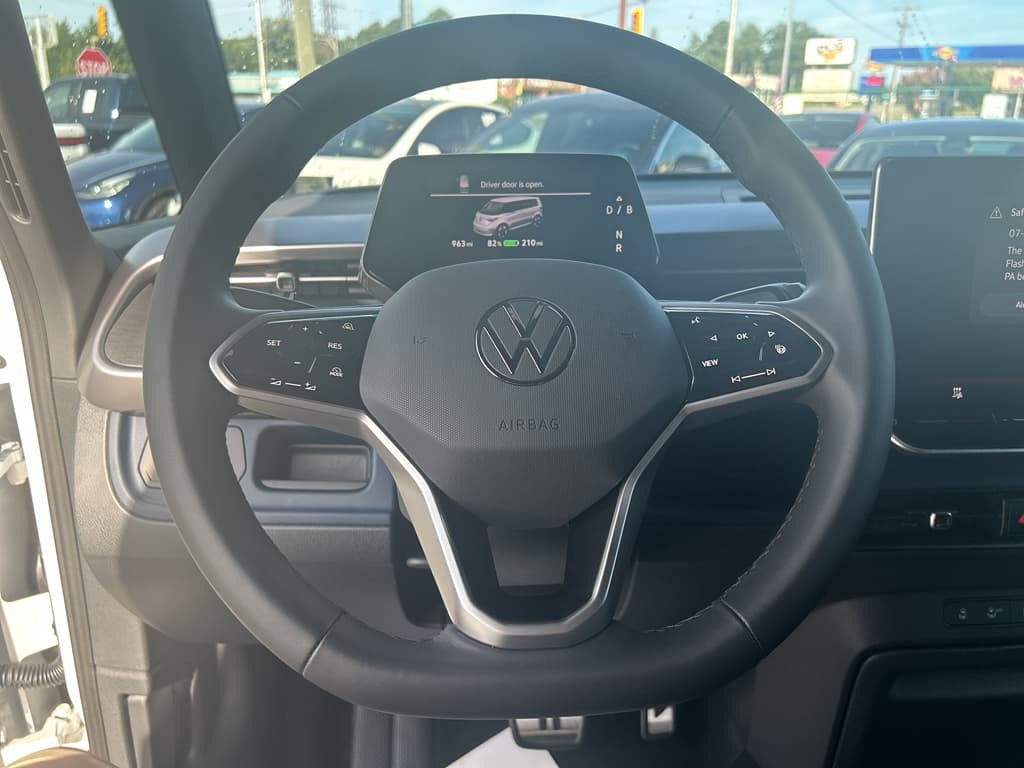 2025 Volkswagen ID.Buzz view 8