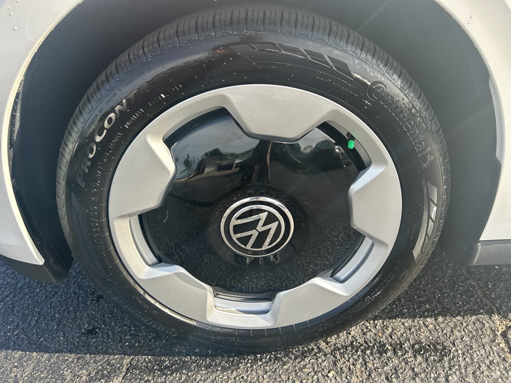 2025 Volkswagen ID.Buzz view 31