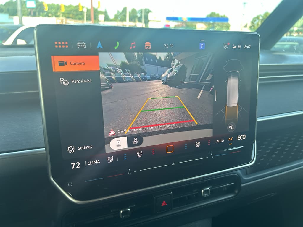 2025 Volkswagen ID.Buzz view 12