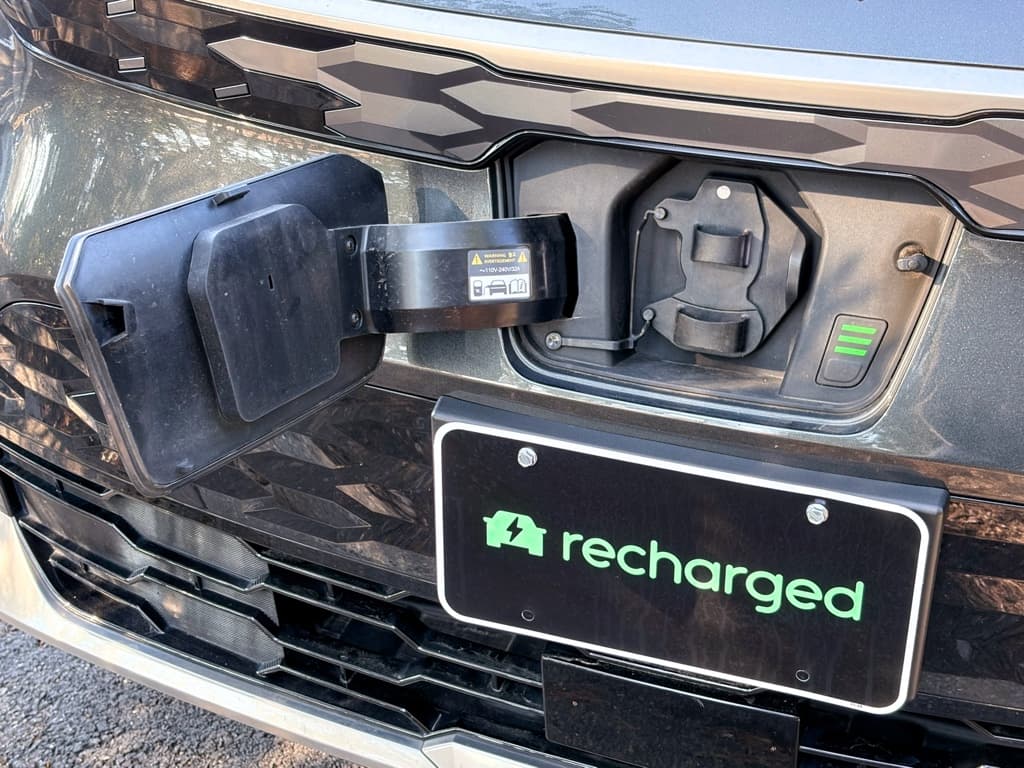 2023 Kia Niro EV view 5