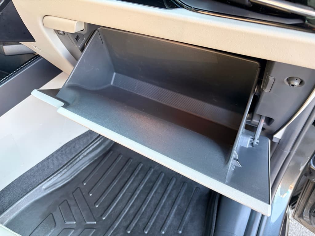 2023 Kia Niro EV view 20