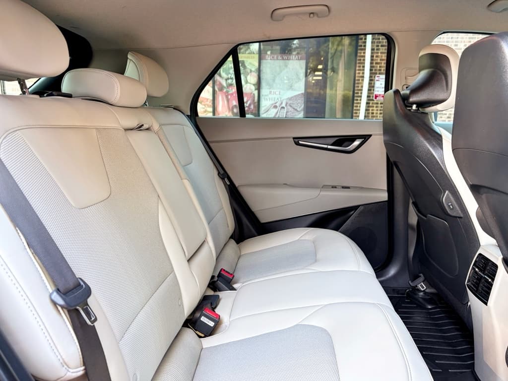 2023 Kia Niro EV view 22