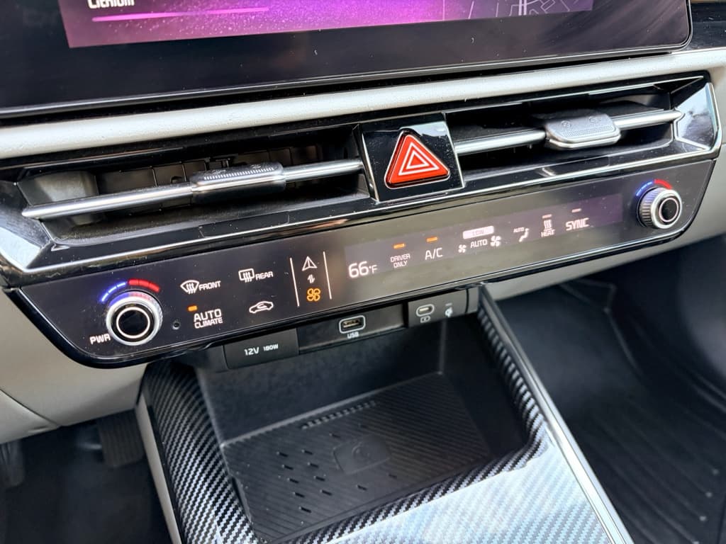 2023 Kia Niro EV view 15