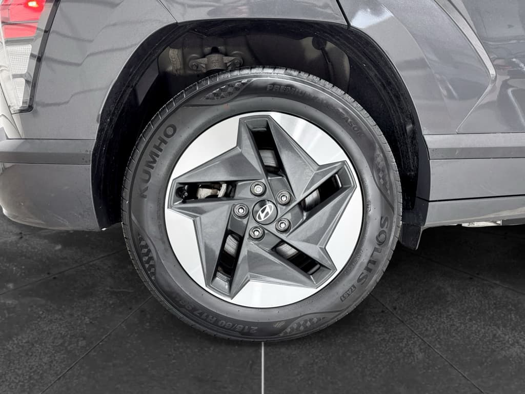 2024 Hyundai Kona view 38