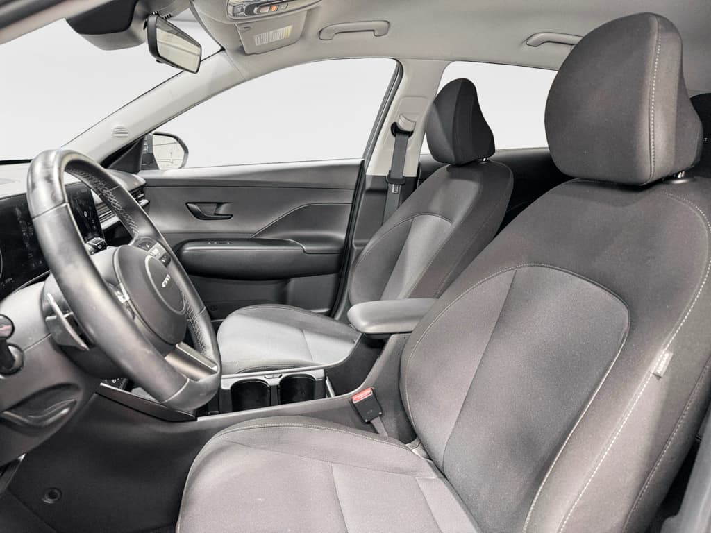 2024 Hyundai Kona view 18