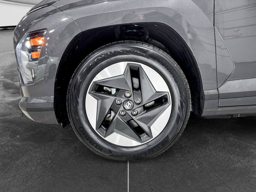 2024 Hyundai Kona view 32
