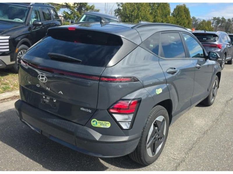 2024 Hyundai Kona view 3